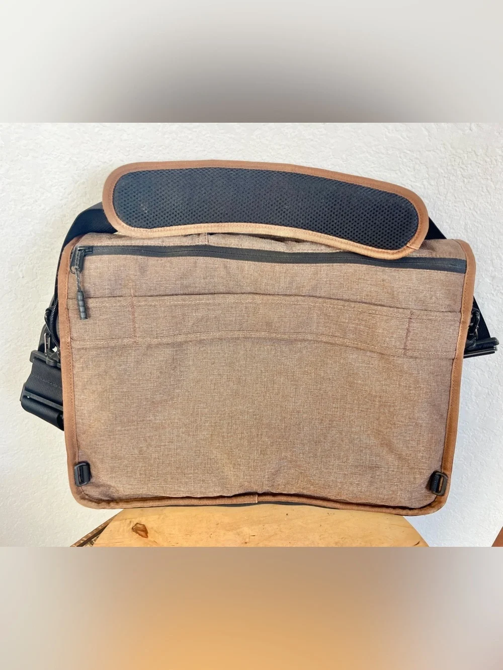 Timbuk2 Command TSA-Friendly Messenger 18L Bag Green Canvas Commuter Laptop
